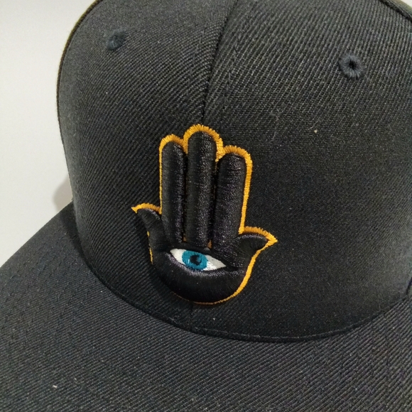 Hamsa Hand 3rd Eye 3D Embroidered Black Snapback Hat Flat Bill 6 Panel Yupoong - Picture 4 of 9